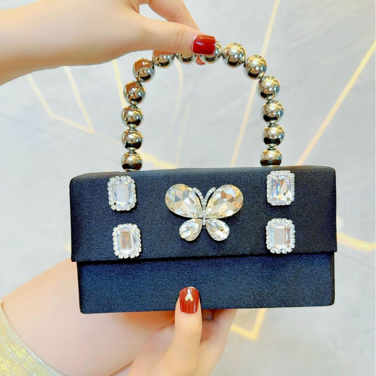 Luxury Satin Square Box Women  - Women'S Evening Bags บทวิจารณ์และราคา