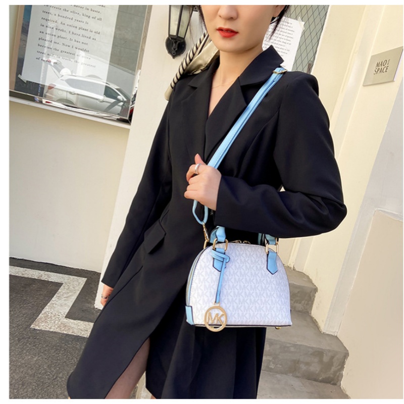 Michael Kors premium textured  - Women Bags Mk บทวิจารณ์และราคา