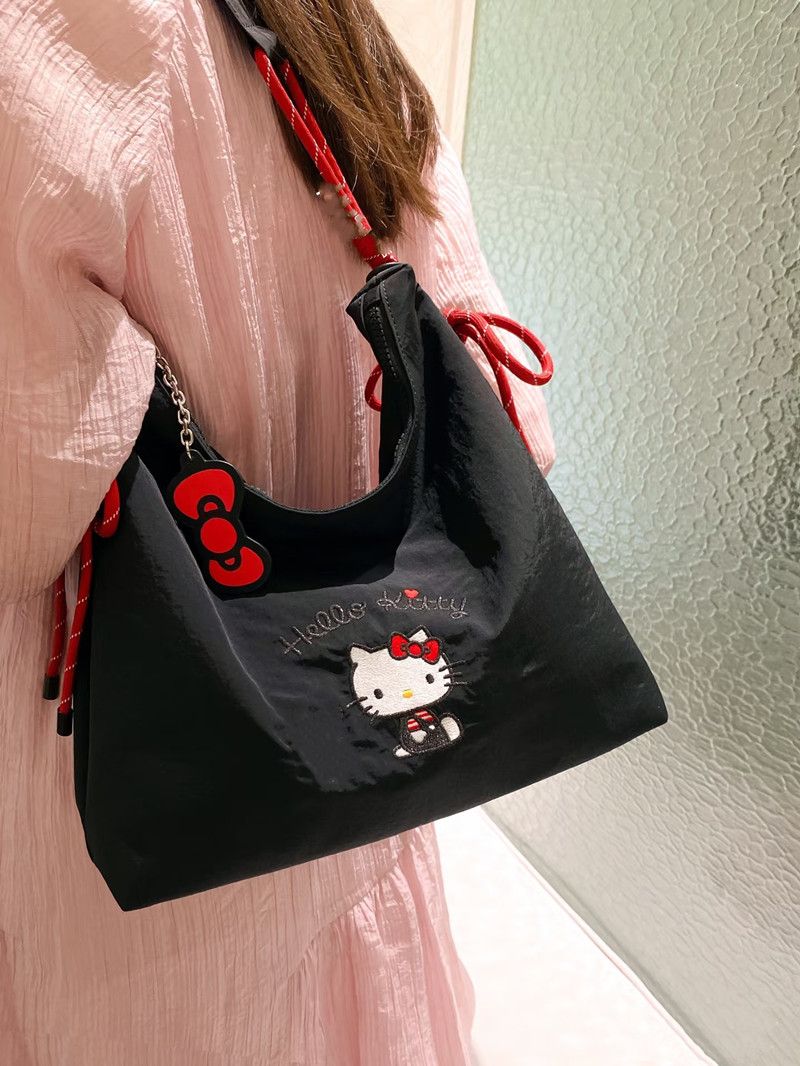 Hello Kitty Knot Canvas Tote B - Shopper Tote Canvas บทวิจารณ์และราคา