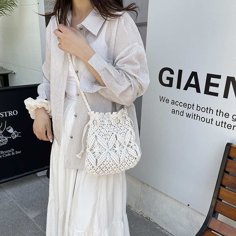 LEFTSIDE Weave Small Shoulder  - Women'S Raffia Bags บทวิจารณ์และราคา