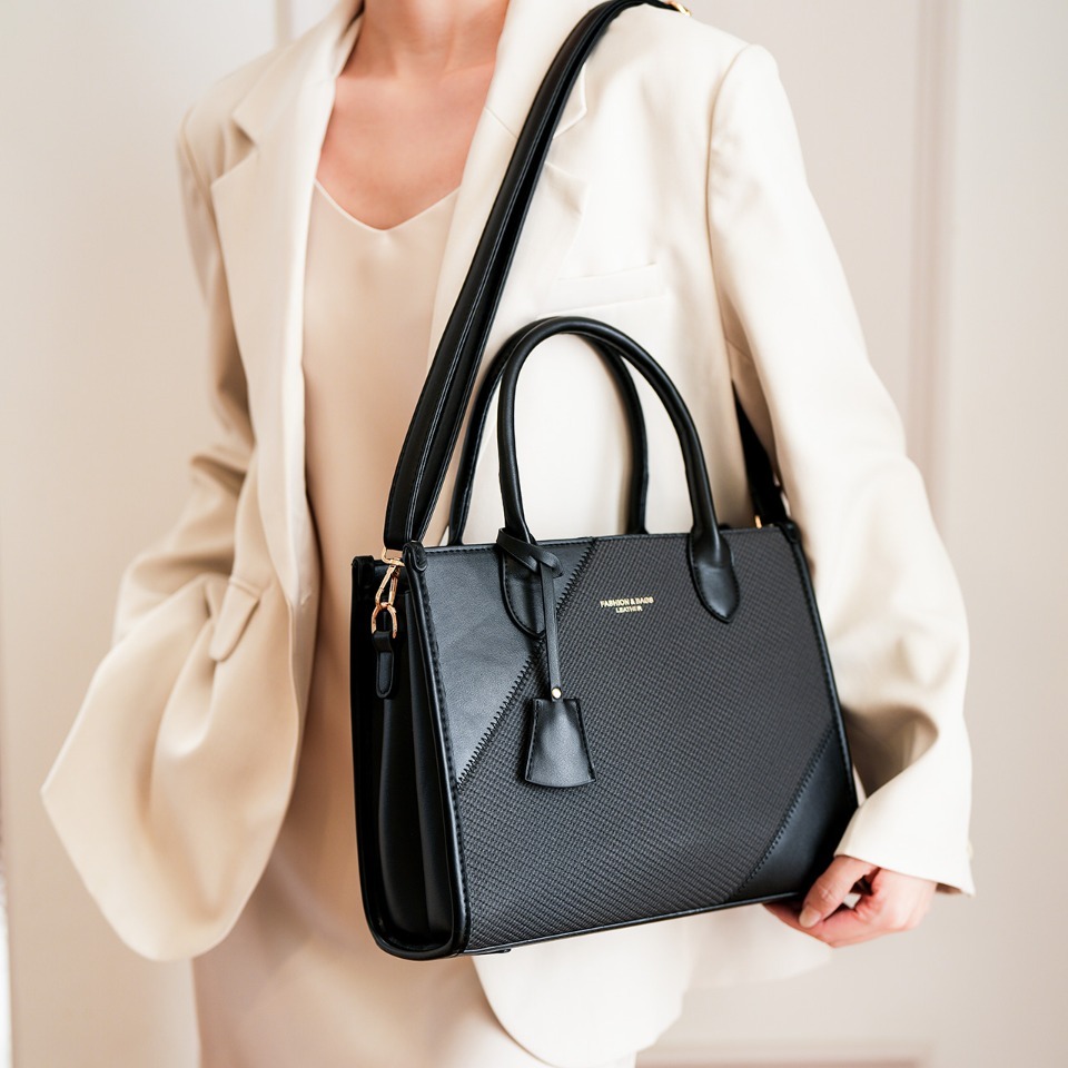 Counter-Quality Sturdy Wear-Re - Top Handle Structured บทวิจารณ์และราคา